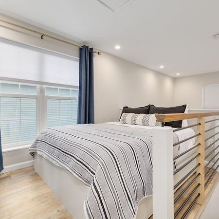 Shelly - Cozy 1 Bedroom Tiny Home With Pool Dunedin Kültér fotó
