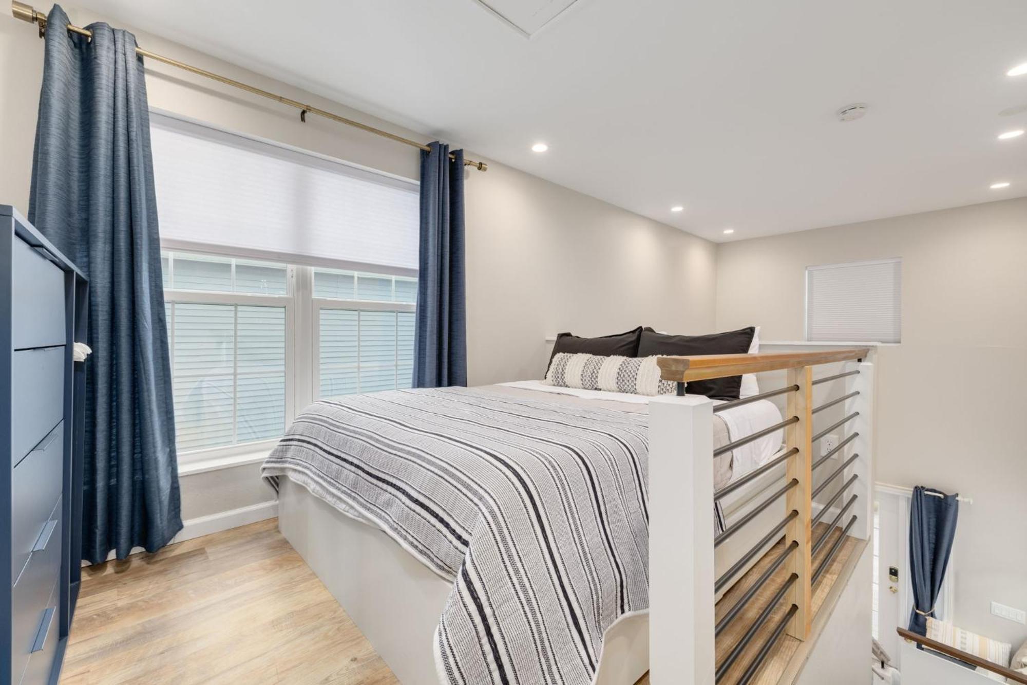 Shelly - Cozy 1 Bedroom Tiny Home With Pool Dunedin Kültér fotó